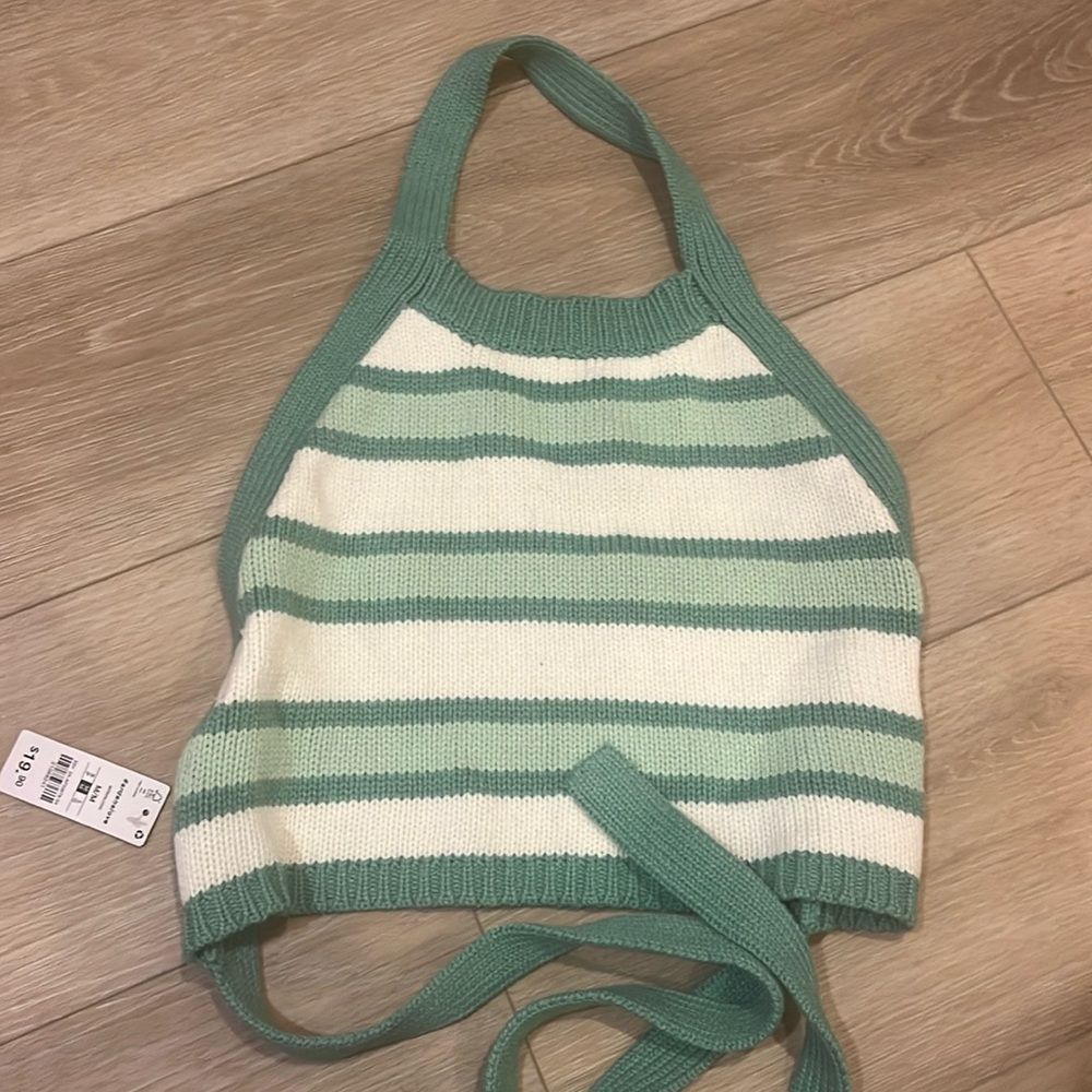 Ardene cropped halter top with tags